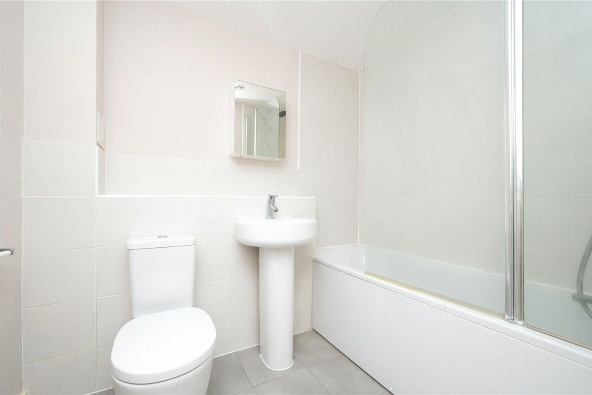 1 Bedroom Apartment To LetApartment To Let in Newsom Place, St. Peters Road, St. Albans - View 5 - Collinson Hall