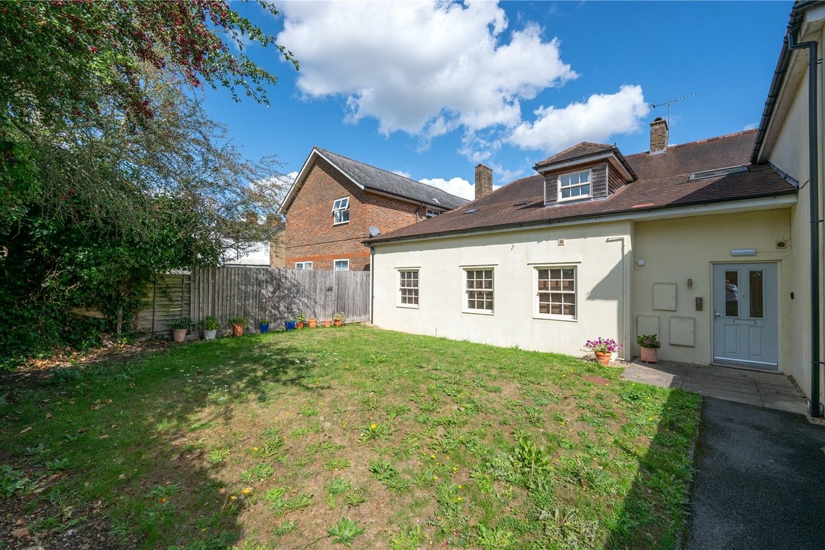 1 Bedroom Apartment New InstructionApartment New Instruction in Park Street, St. Albans, Hertfordshire - View 10 - Collinson Hall