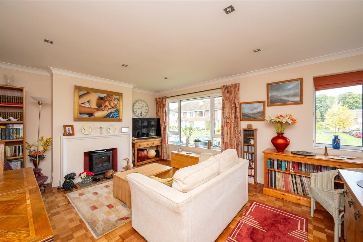 2 Bedroom Maisonette New InstructionMaisonette New Instruction in Charmouth Court, St. Albans, Hertfordshire - View 5 - Collinson Hall