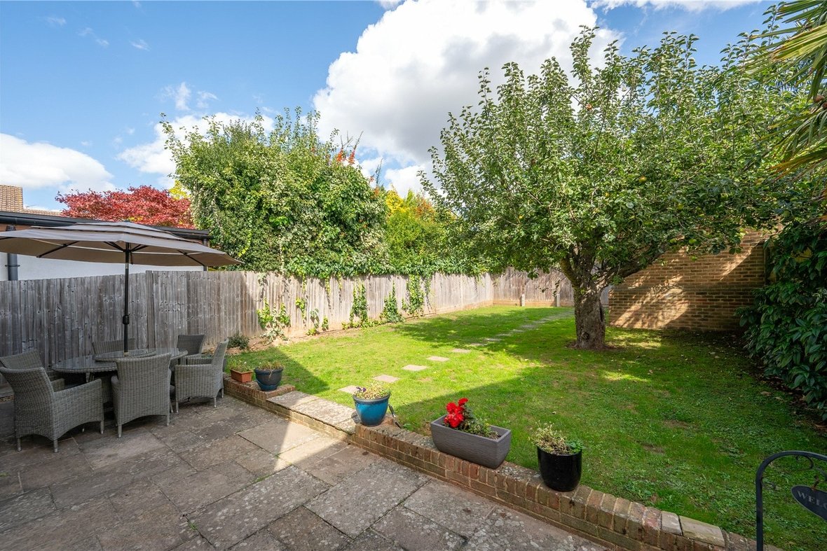 5 Bedroom House For SaleHouse For Sale in Watford Road, St. Albans, Hertfordshire - View 5 - Collinson Hall