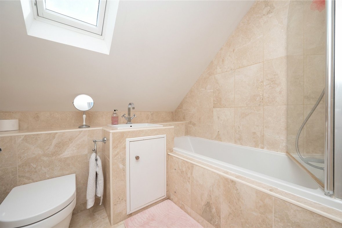 5 Bedroom House New InstructionHouse New Instruction in Watford Road, St. Albans, Hertfordshire - View 14 - Collinson Hall