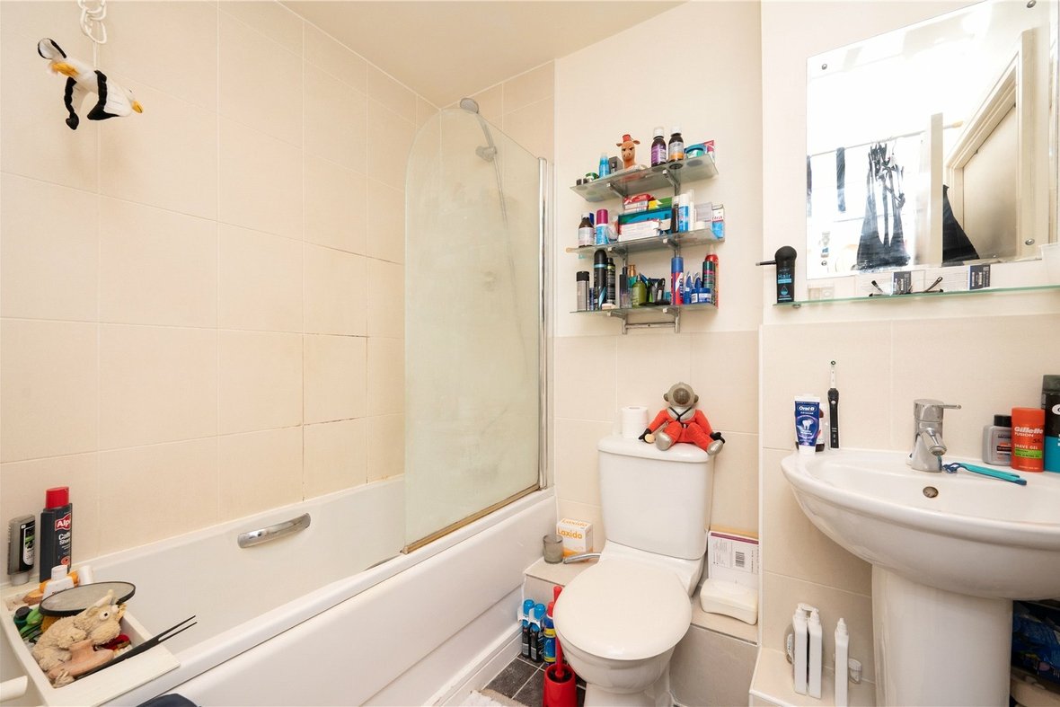 1 Bedroom Apartment New InstructionApartment New Instruction in London Road, St. Albans, Hertfordshire - View 5 - Collinson Hall