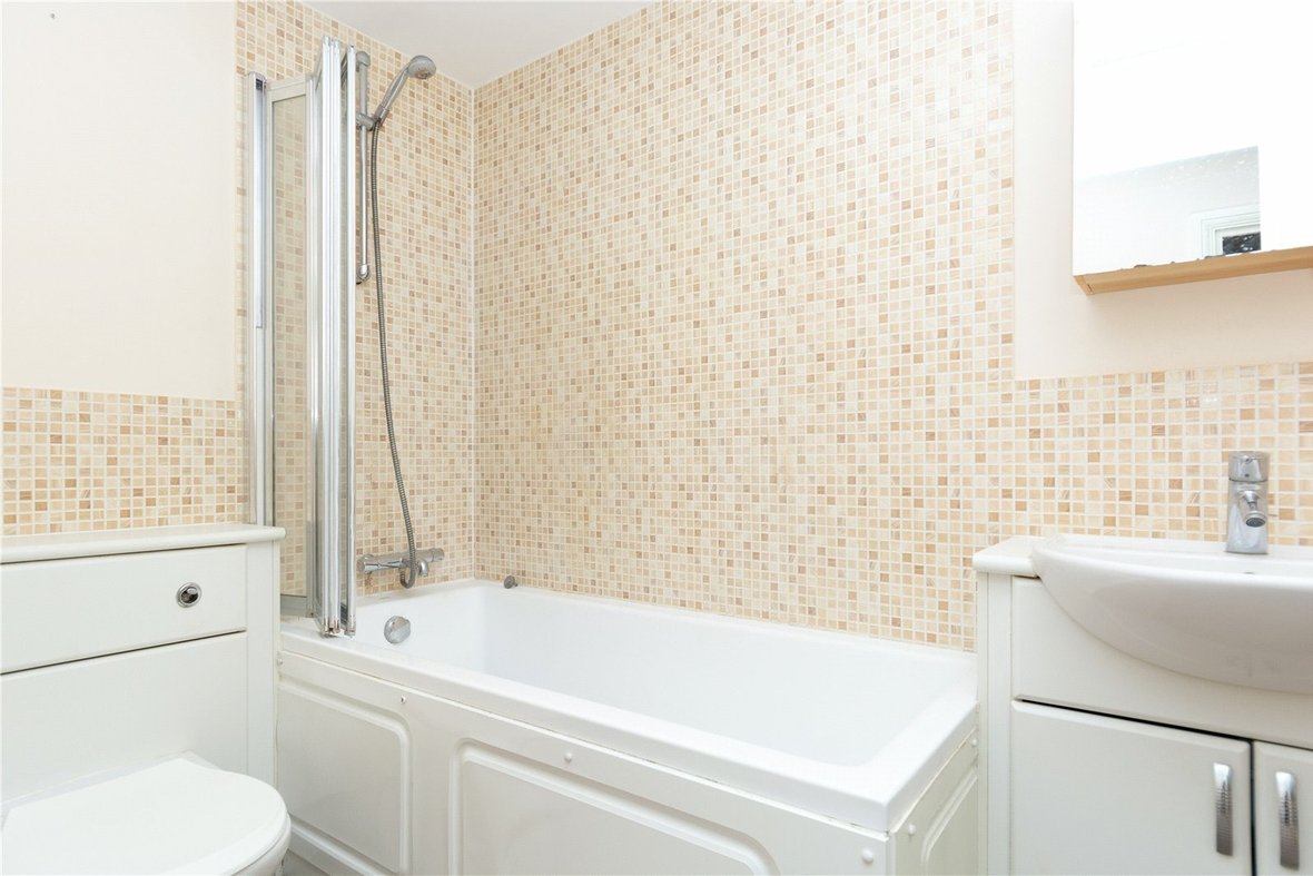 2 Bedroom Apartment New InstructionApartment New Instruction in Old Watford Road, Bricket Wood, St. Albans - View 5 - Collinson Hall
