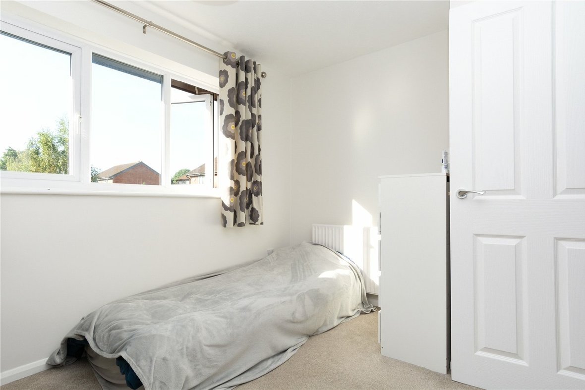2 Bedroom House Let AgreedHouse Let Agreed in Richmond Walk, St. Albans - View 6 - Collinson Hall