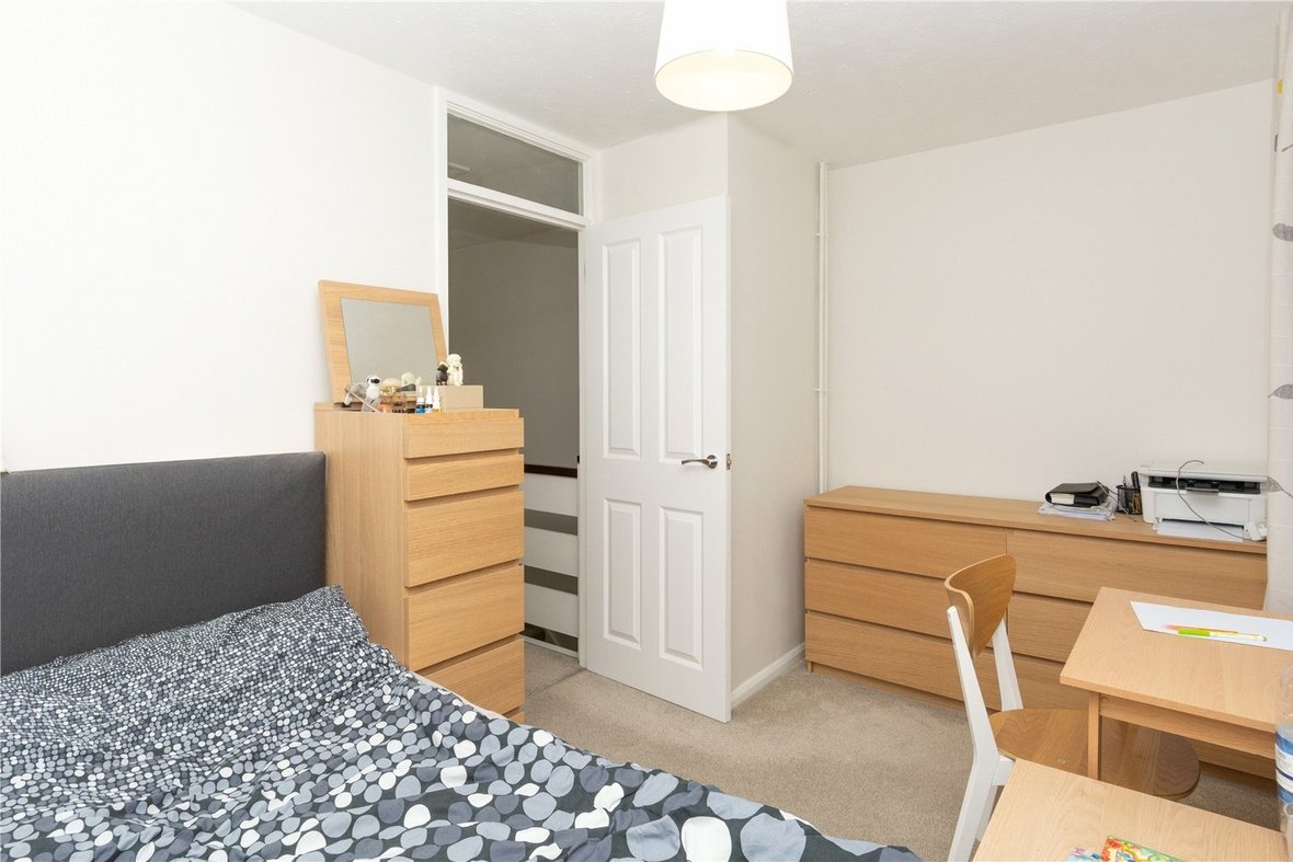2 Bedroom House Let AgreedHouse Let Agreed in Richmond Walk, St. Albans - View 9 - Collinson Hall