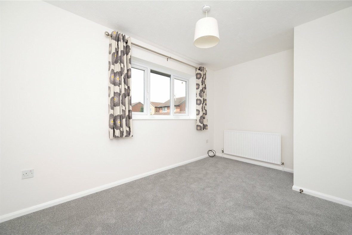 2 Bedroom House To LetHouse To Let in Richmond Walk, St. Albans - View 8 - Collinson Hall