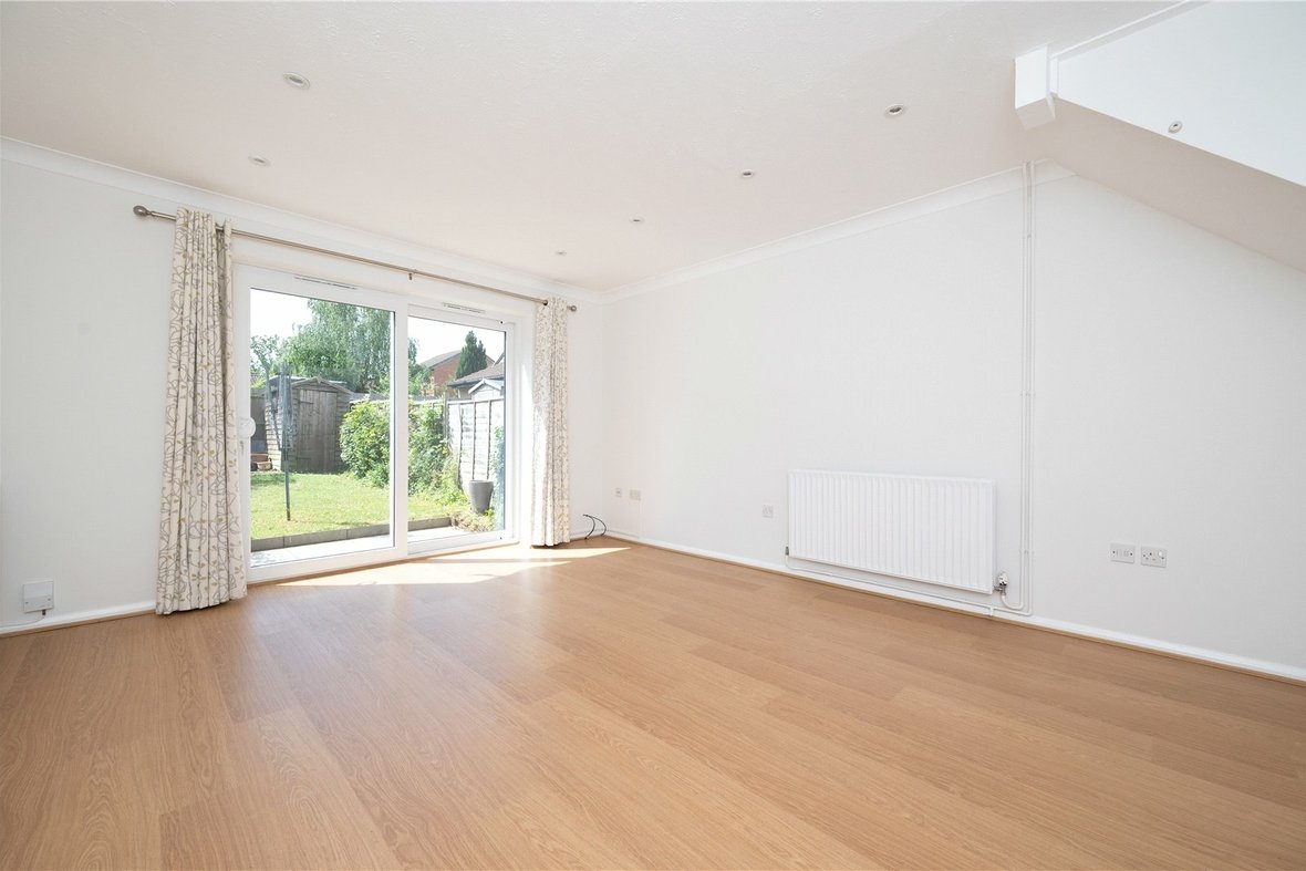 2 Bedroom House To LetHouse To Let in Richmond Walk, St. Albans - View 9 - Collinson Hall