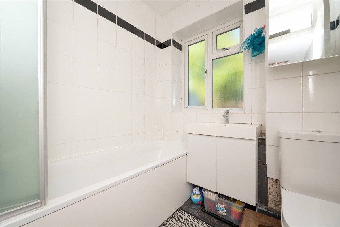 2 Bedroom Maisonette New InstructionMaisonette New Instruction in Abbots Avenue West, St. Albans, Hertfordshire - View 8 - Collinson Hall