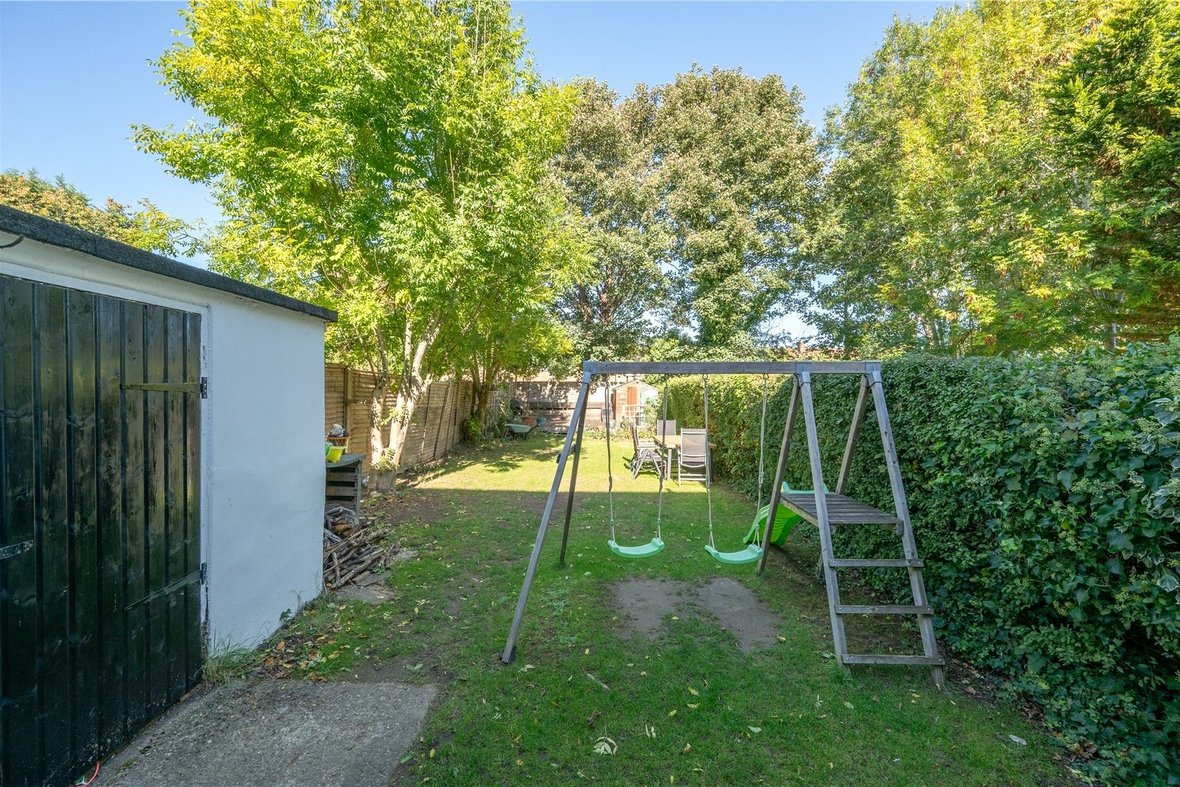 2 Bedroom Maisonette New InstructionMaisonette New Instruction in Abbots Avenue West, St. Albans, Hertfordshire - View 15 - Collinson Hall