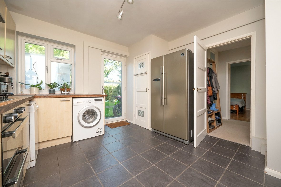 2 Bedroom Maisonette New InstructionMaisonette New Instruction in Abbots Avenue West, St. Albans, Hertfordshire - View 4 - Collinson Hall