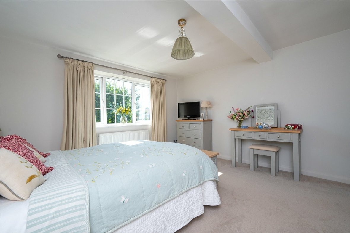 3 Bedroom House New InstructionHouse New Instruction in Cedarwood Drive, St. Albans, Hertfordshire - View 17 - Collinson Hall