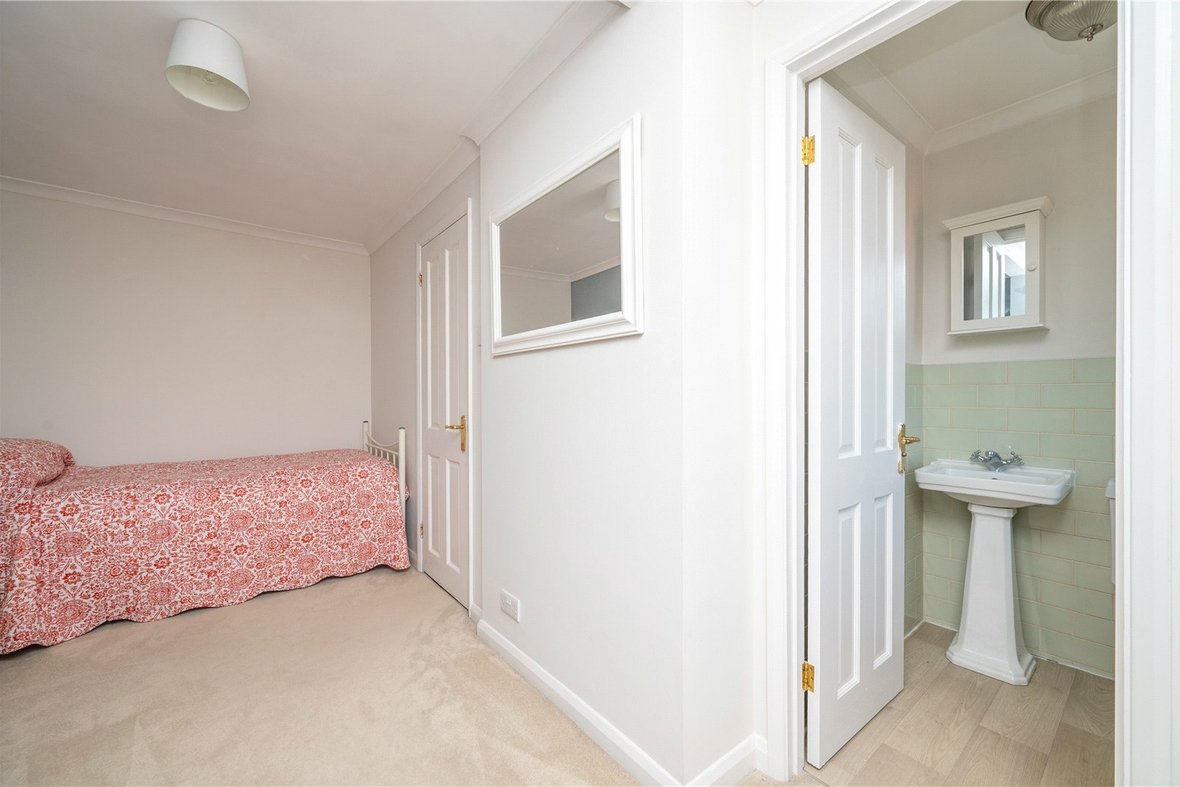 3 Bedroom House New InstructionHouse New Instruction in Cedarwood Drive, St. Albans, Hertfordshire - View 9 - Collinson Hall
