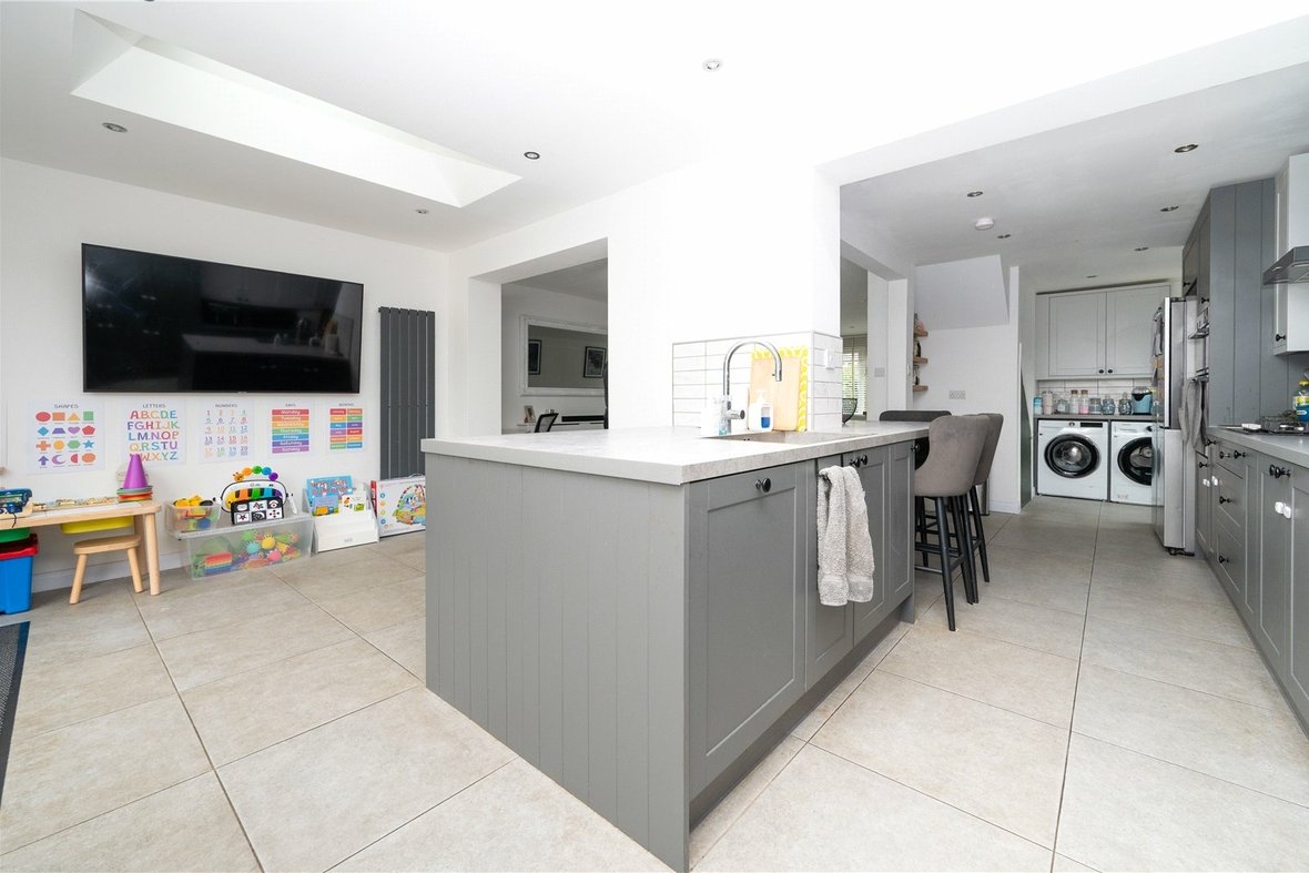 3 Bedroom House New InstructionHouse New Instruction in Claremont, Bricket Wood, St. Albans - View 12 - Collinson Hall