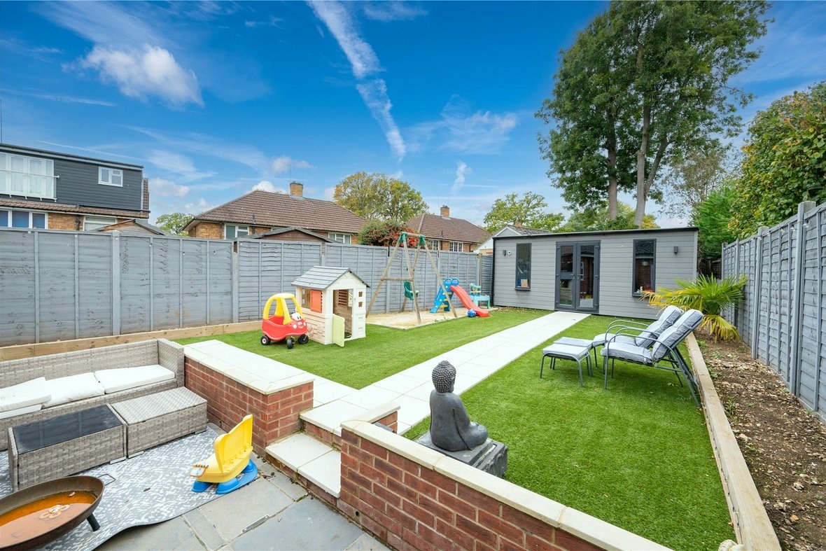 3 Bedroom House New InstructionHouse New Instruction in Claremont, Bricket Wood, St. Albans - View 14 - Collinson Hall