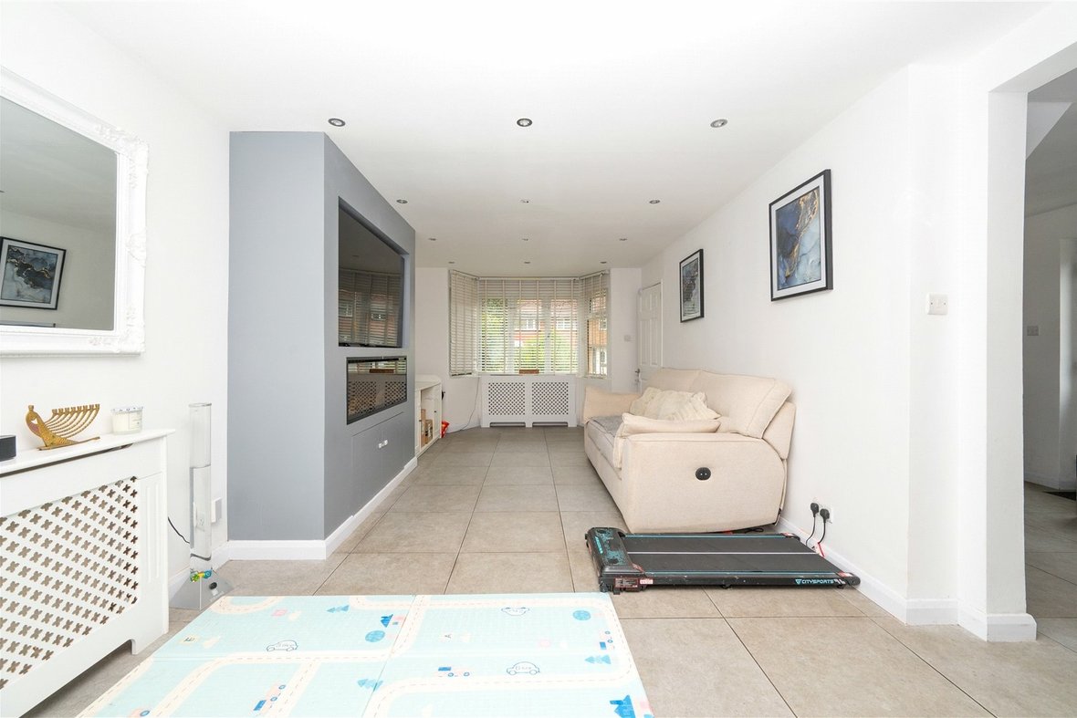 3 Bedroom House New InstructionHouse New Instruction in Claremont, Bricket Wood, St. Albans - View 4 - Collinson Hall