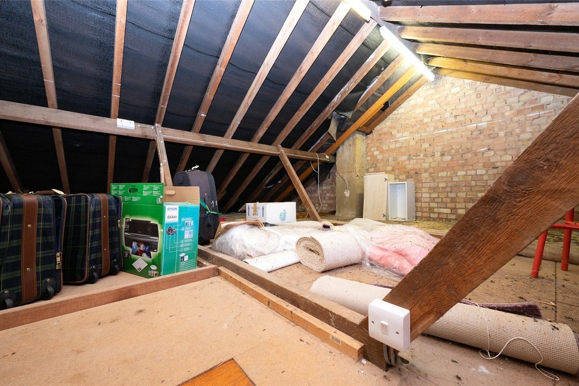 3 Bedroom House New InstructionHouse New Instruction in The Ridgeway, St. Albans, Hertfordshire - View 15 - Collinson Hall