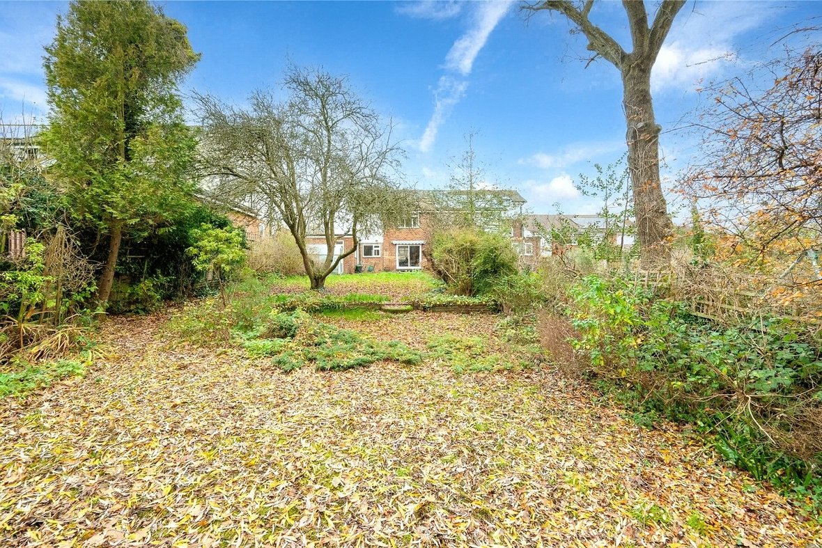 3 Bedroom House New InstructionHouse New Instruction in The Ridgeway, St. Albans, Hertfordshire - View 16 - Collinson Hall