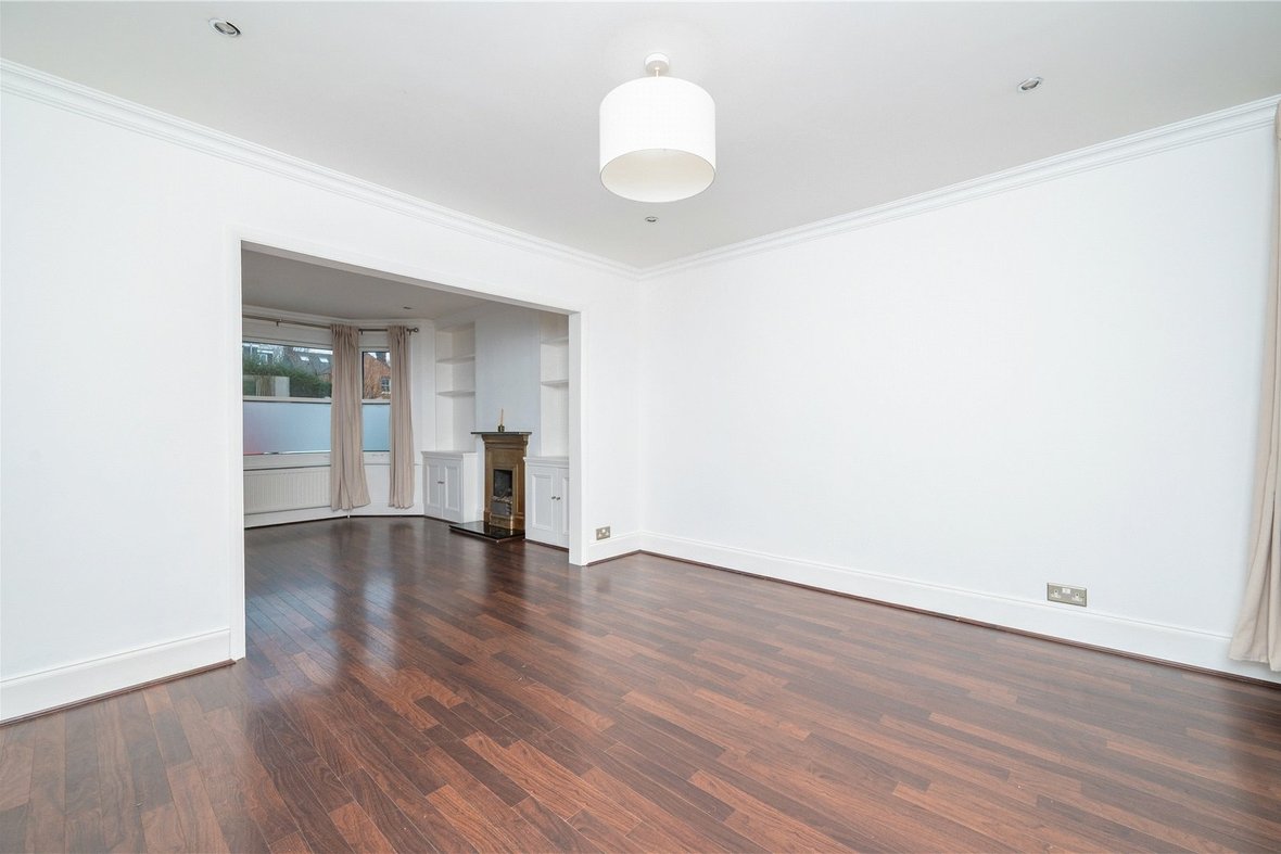 4 Bedroom House Sold Subject to ContractHouse Sold Subject to Contract in Woodstock Road South, St. Albans, Hertfordshire - View 4 - Collinson Hall