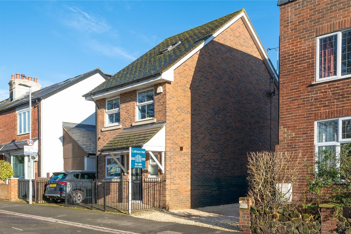 3 Bedroom House For SaleHouse For Sale in Royal Road, St. Albans, Hertfordshire - View 1 - Collinson Hall