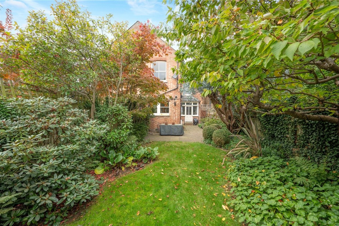5 Bedroom House New InstructionHouse New Instruction in Blandford Road, St. Albans, Hertfordshire - View 22 - Collinson Hall