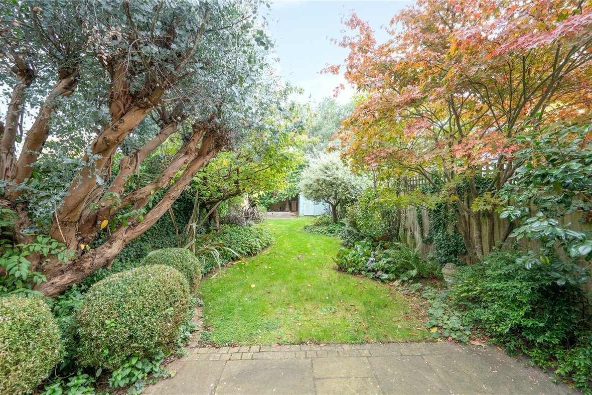5 Bedroom House New InstructionHouse New Instruction in Blandford Road, St. Albans, Hertfordshire - View 11 - Collinson Hall