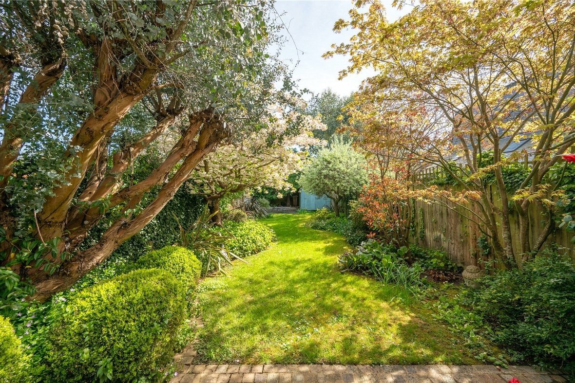 5 Bedroom House For SaleHouse For Sale in Blandford Road, St. Albans, Hertfordshire - View 17 - Collinson Hall