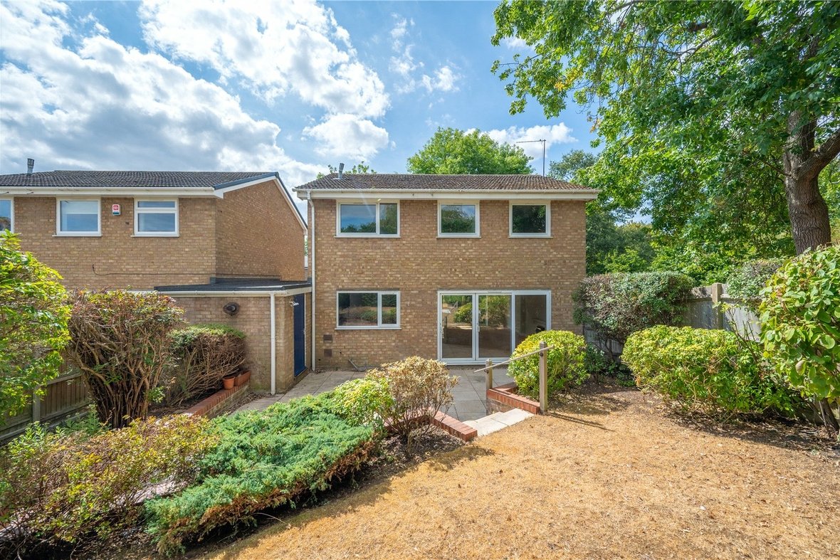 4 Bedroom House For SaleHouse For Sale in Samian Gate, St. Albans, Hertfordshire - View 14 - Collinson Hall