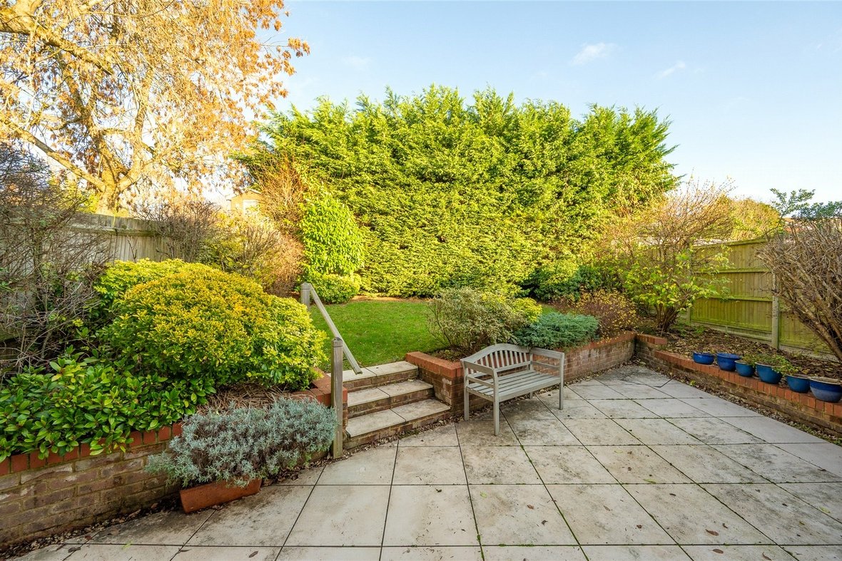 4 Bedroom House New InstructionHouse New Instruction in Samian Gate, St. Albans, Hertfordshire - View 15 - Collinson Hall