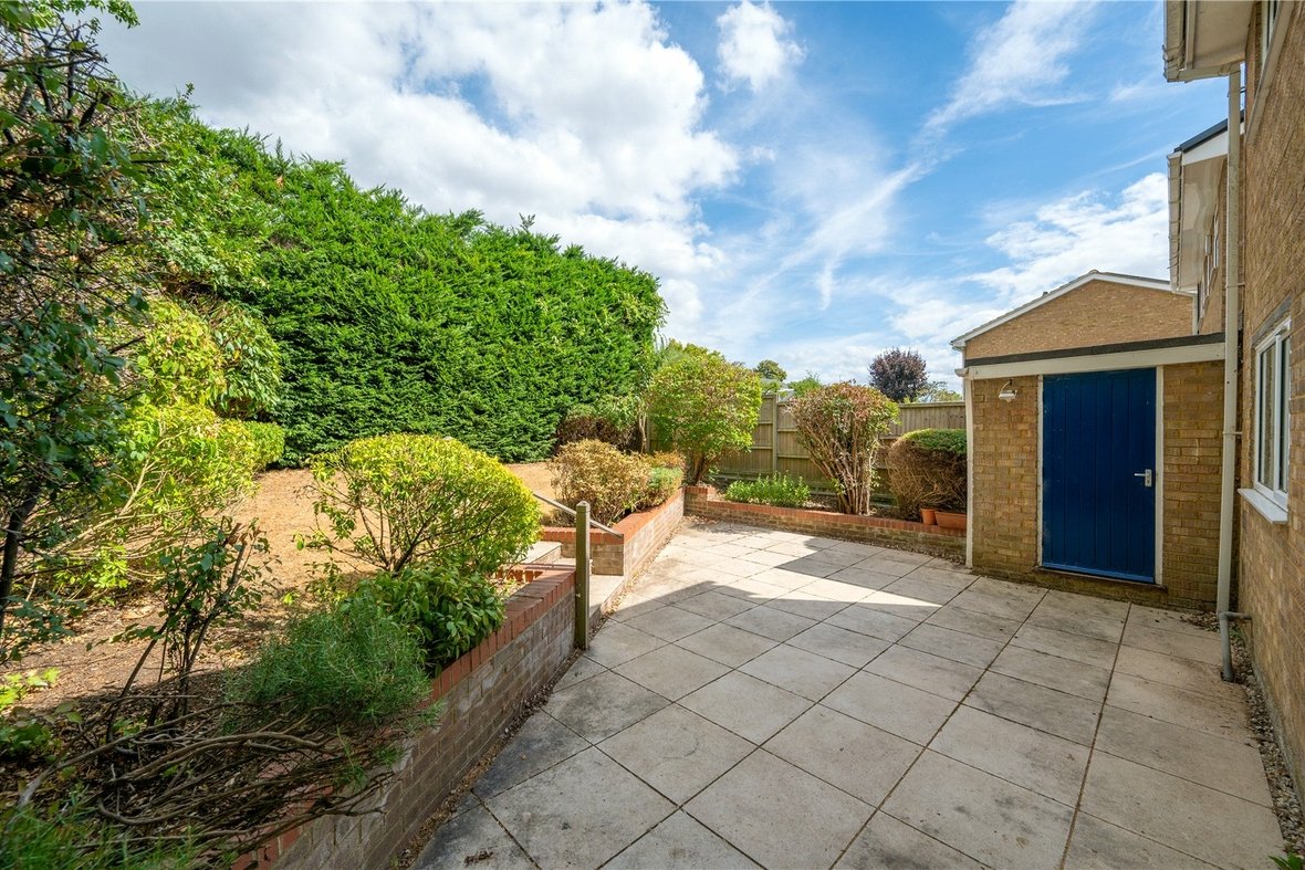 4 Bedroom House For SaleHouse For Sale in Samian Gate, St. Albans, Hertfordshire - View 11 - Collinson Hall
