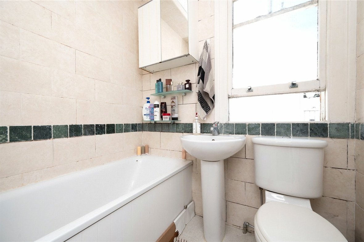 1 Bedroom Apartment New InstructionApartment New Instruction in Lemsford Road, St. Albans, Hertfordshire - View 5 - Collinson Hall