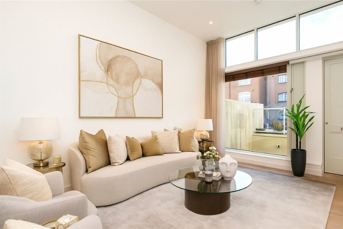 2 Bedroom Apartment For SaleApartment For Sale in London Road, St. Albans, Hertfordshire - View 2 - Collinson Hall