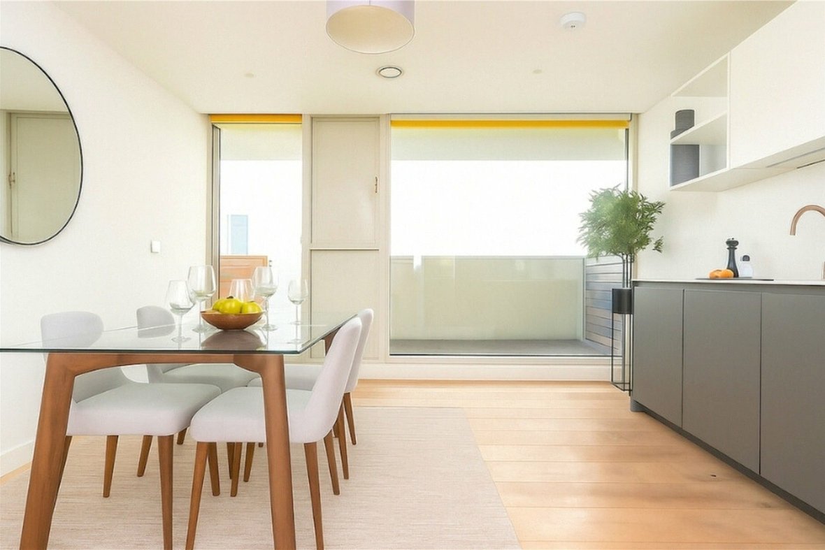 2 Bedroom Apartment For SaleApartment For Sale in London Road, St. Albans, Hertfordshire - View 3 - Collinson Hall