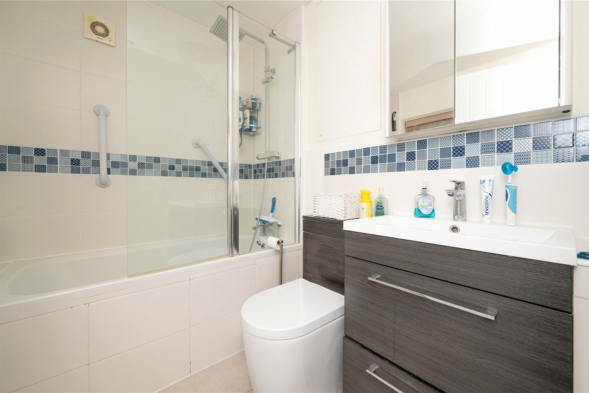 4 Bedroom House New InstructionHouse New Instruction in Sandpit Lane, St. Albans, Hertfordshire - View 14 - Collinson Hall