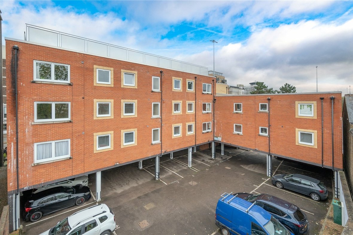 2 Bedroom Apartment New InstructionApartment New Instruction in Malden Road, Watford, Hertfordshire - View 11 - Collinson Hall