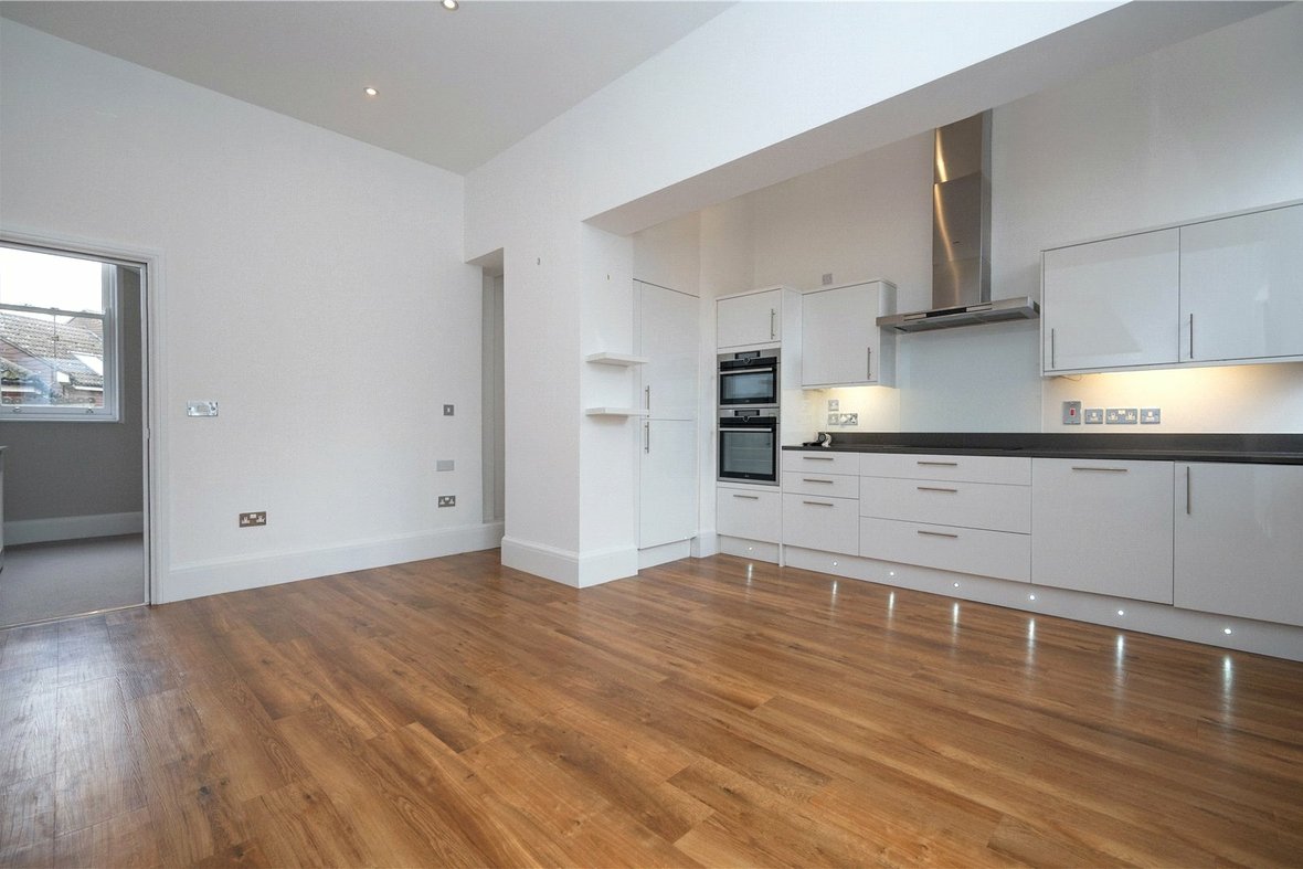 3 Bedroom House New InstructionHouse New Instruction in Cadoxton Place, 29 Avenue Road, St. Albans - View 8 - Collinson Hall