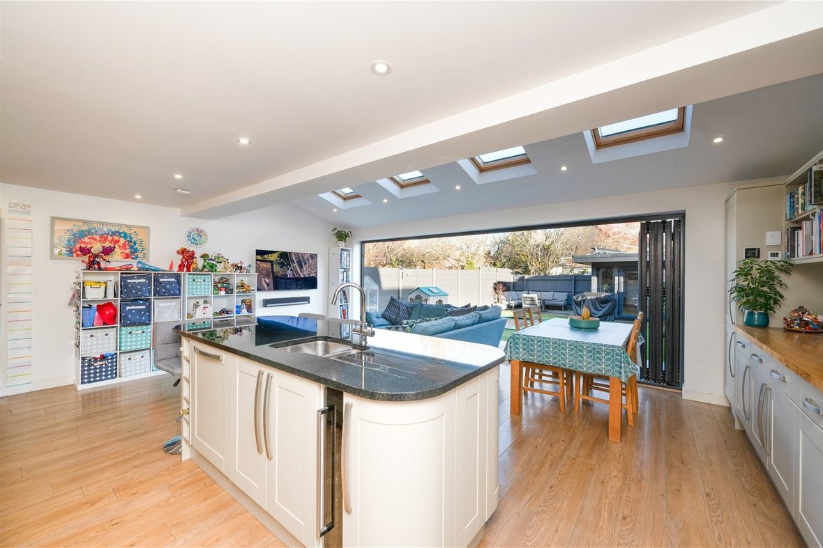 4 Bedroom House Sold Subject to ContractHouse Sold Subject to Contract in Cairns Close, St. Albans, Hertfordshire - View 5 - Collinson Hall