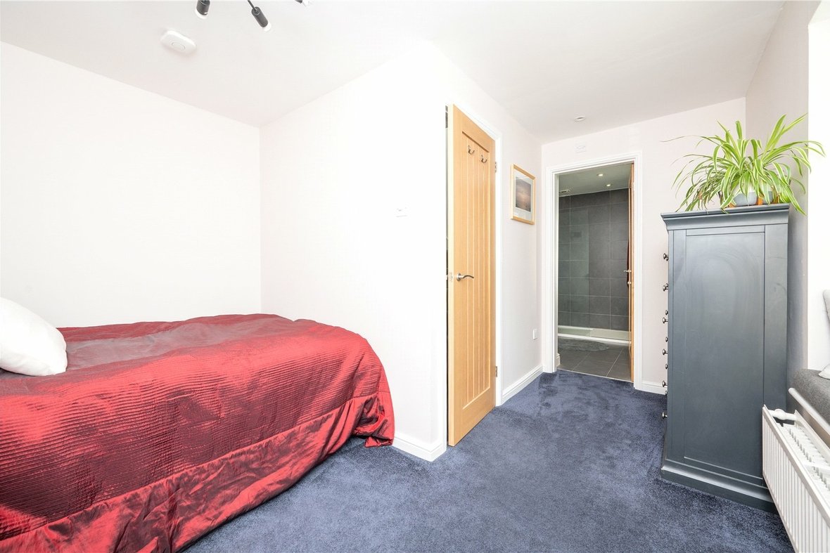 4 Bedroom House New InstructionHouse New Instruction in Cairns Close, St. Albans, Hertfordshire - View 10 - Collinson Hall