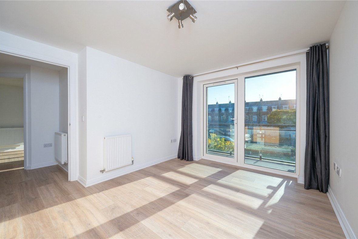 1 Bedroom Apartment New InstructionApartment New Instruction in Hatfield Road, St. Albans, Hertfordshire - View 3 - Collinson Hall