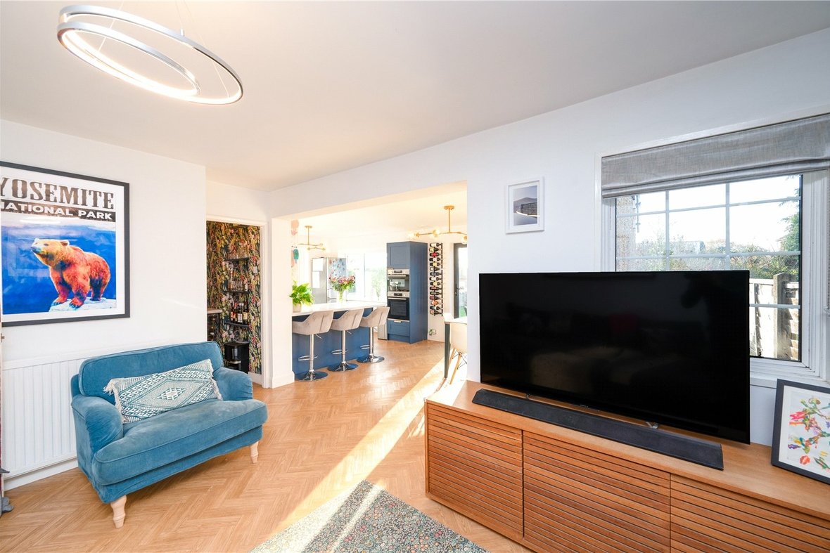 3 Bedroom House New InstructionHouse New Instruction in Tippendell Lane, St. Albans - View 9 - Collinson Hall