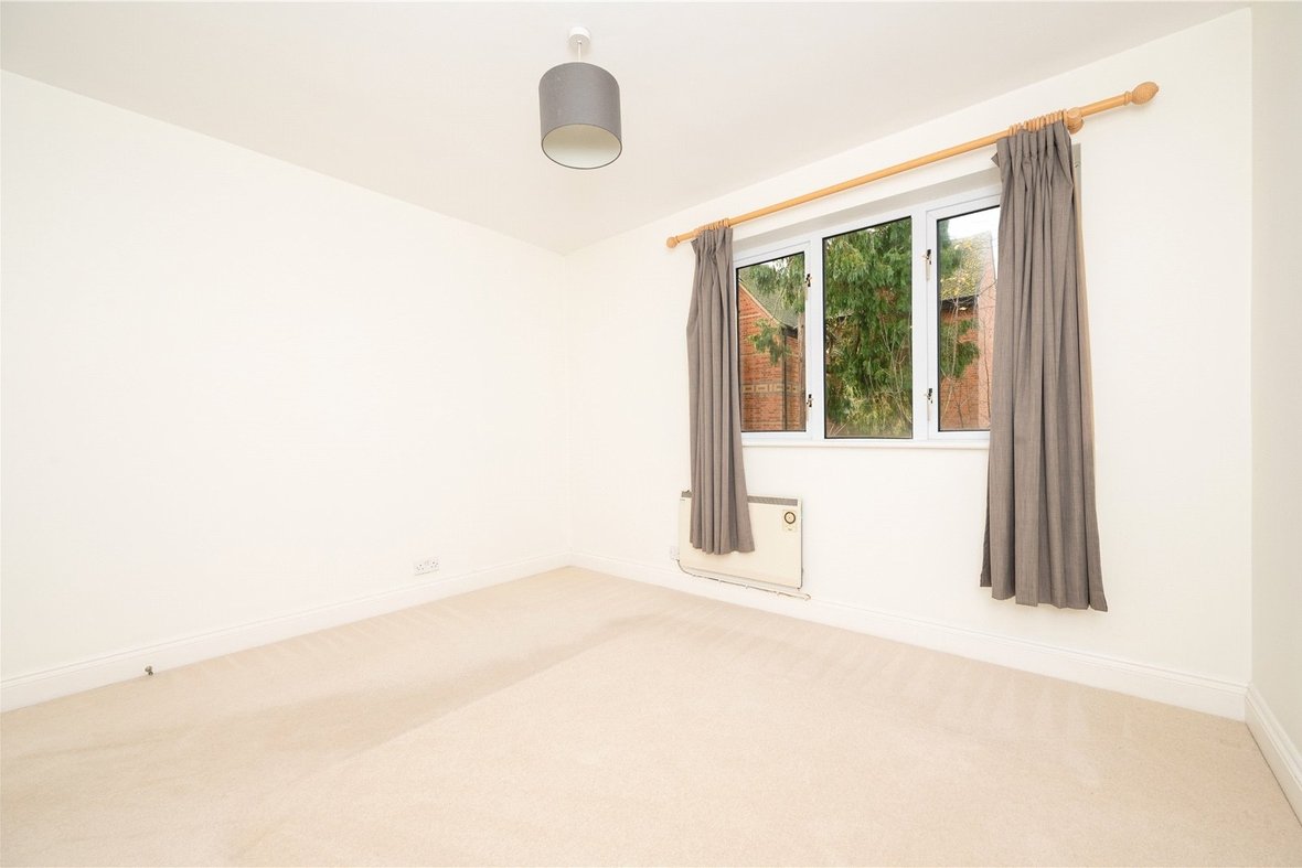 2 Bedroom Apartment New InstructionApartment New Instruction in Lemsford Road, St. Albans, Hertfordshire - View 9 - Collinson Hall