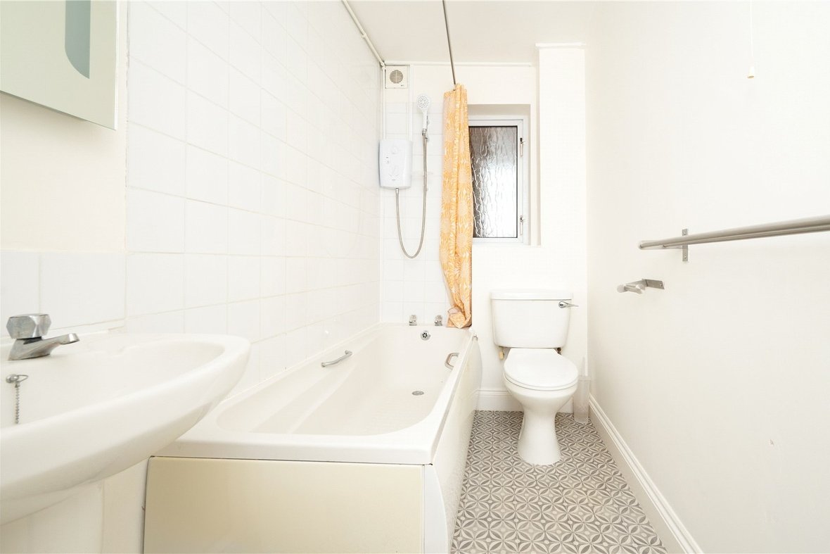 2 Bedroom Apartment New InstructionApartment New Instruction in Lemsford Road, St. Albans, Hertfordshire - View 5 - Collinson Hall