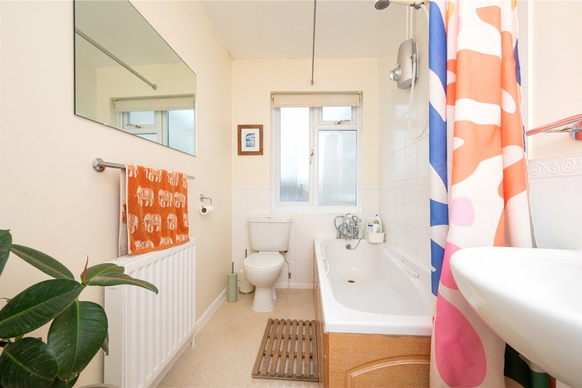 2 Bedroom House For SaleHouse For Sale in Sandridge Road, St. Albans, Hertfordshire - View 8 - Collinson Hall