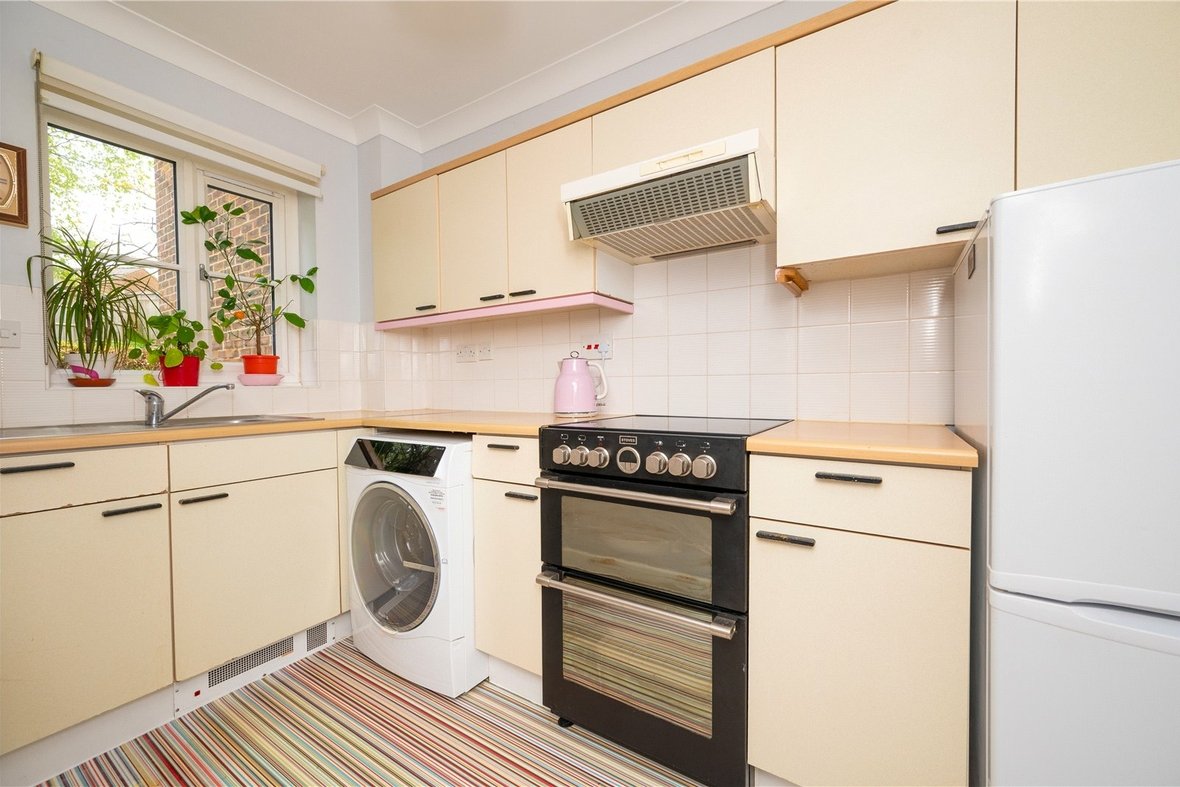 1 Bedroom House New InstructionHouse New Instruction in Mount Pleasant, St. Albans, Hertfordshire - View 3 - Collinson Hall