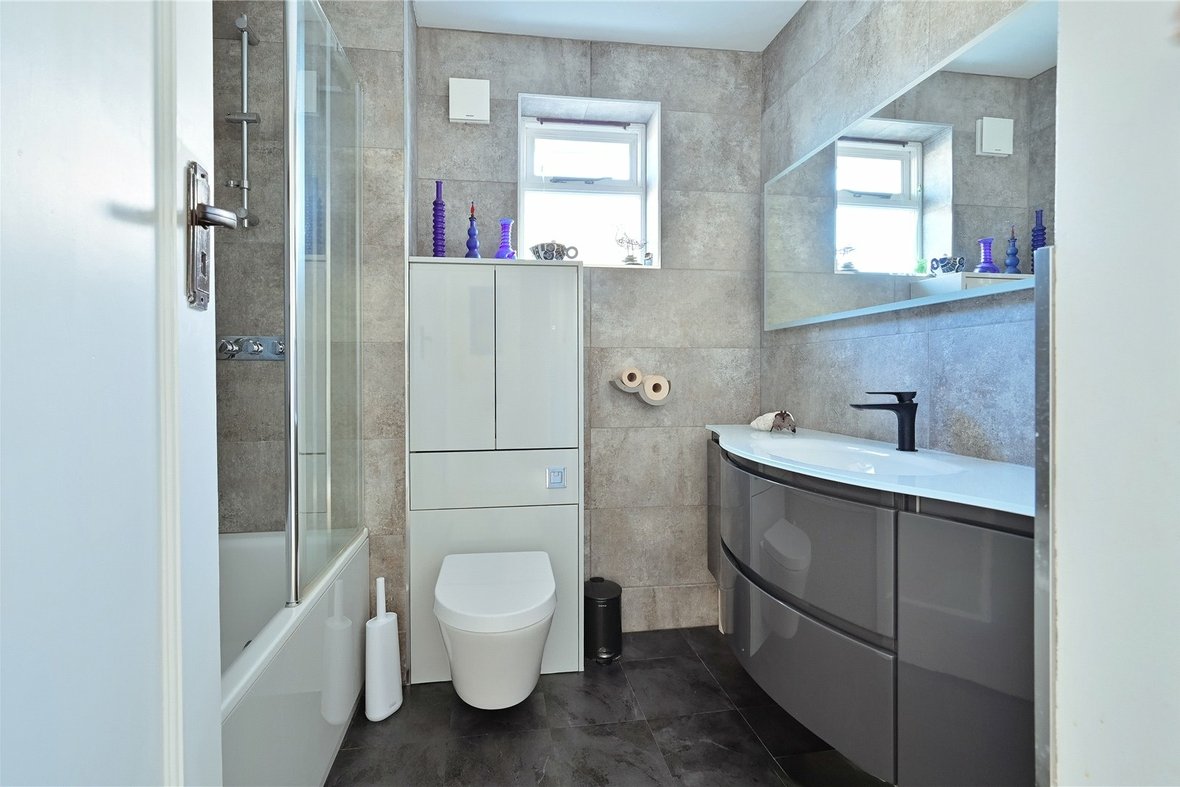 4 Bedroom House New InstructionHouse New Instruction in Oakwood Drive, St. Albans, Hertfordshire - View 9 - Collinson Hall