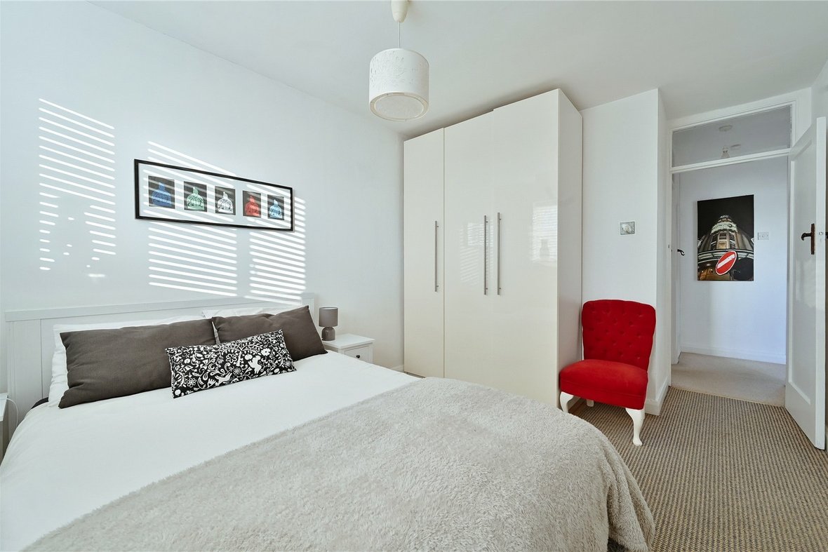 4 Bedroom House New InstructionHouse New Instruction in Oakwood Drive, St. Albans, Hertfordshire - View 17 - Collinson Hall