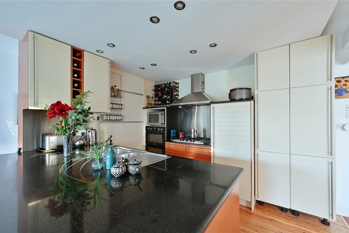 4 Bedroom House New InstructionHouse New Instruction in Oakwood Drive, St. Albans, Hertfordshire - View 20 - Collinson Hall