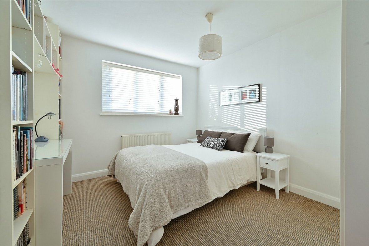 4 Bedroom House New InstructionHouse New Instruction in Oakwood Drive, St. Albans, Hertfordshire - View 8 - Collinson Hall