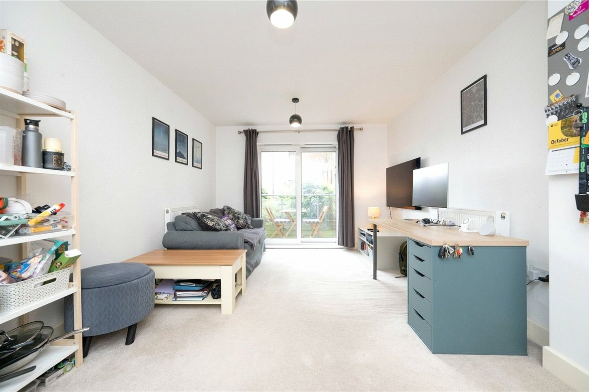 1 Bedroom Apartment LetApartment Let in Charrington Place, St. Albans, Hertfordshire - View 3 - Collinson Hall