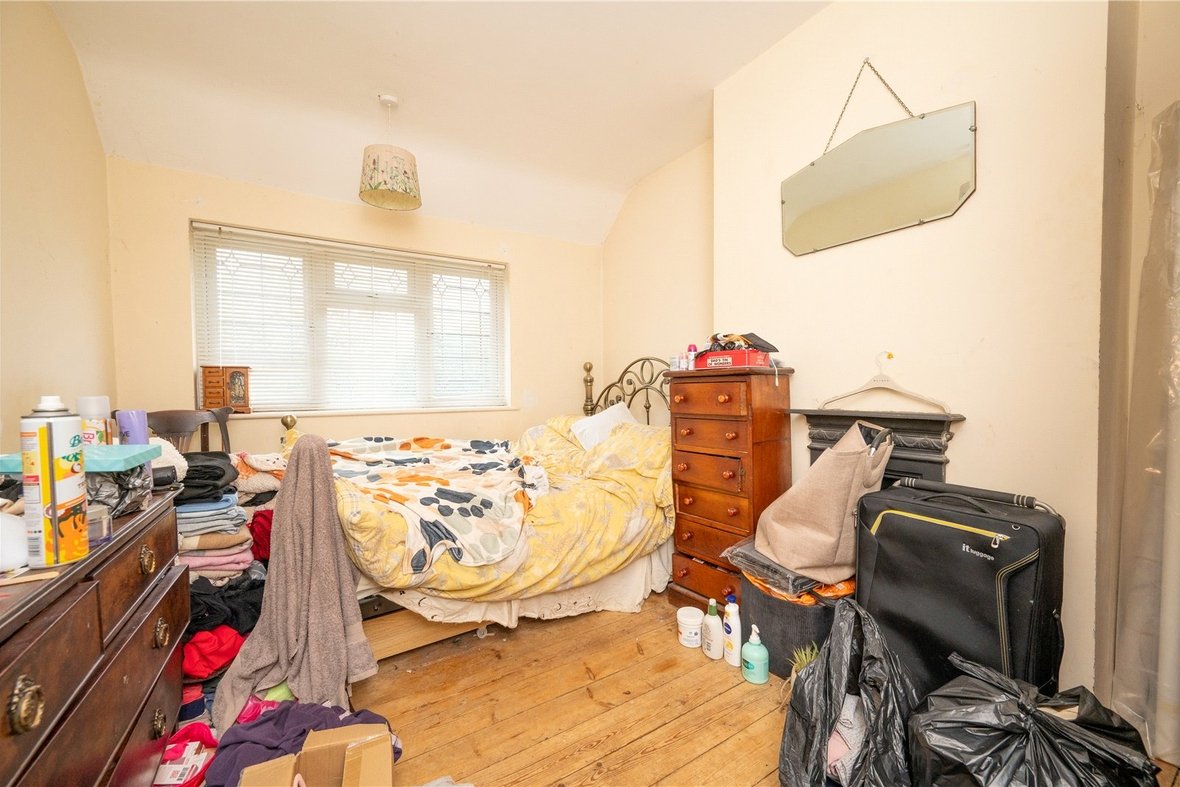 3 Bedroom House New InstructionHouse New Instruction in Bullens Green Lane, Colney Heath, St. Albans - View 7 - Collinson Hall