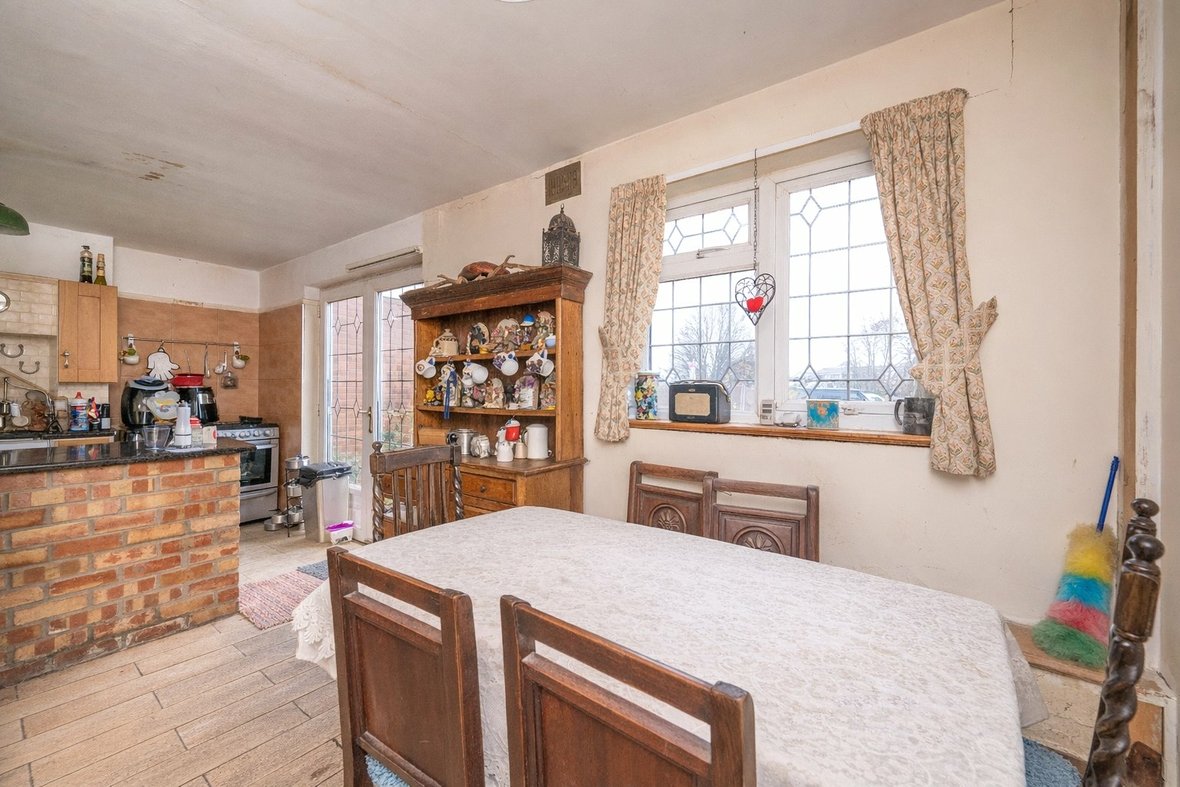 3 Bedroom House New InstructionHouse New Instruction in Bullens Green Lane, Colney Heath, St. Albans - View 3 - Collinson Hall